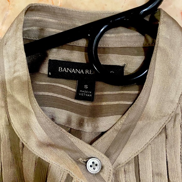 Banana Republic Shirt S - Picture 3 of 6